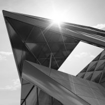 shutterstock_2041856051_architecture_durasky_95_blackwhite@0,5x@0,5x.0ad86a11